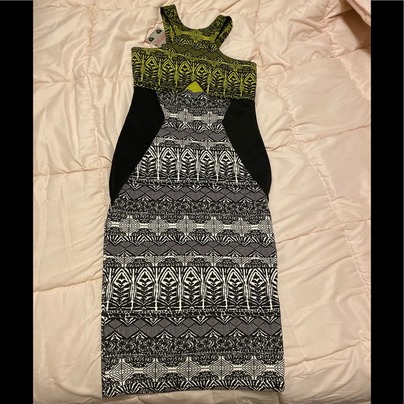 Brand new BooHoo midi dress - Picture 2 of 6